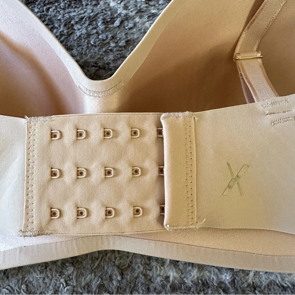 NWT Knix Wingwoman Contour Wireless Bra Warm Sand